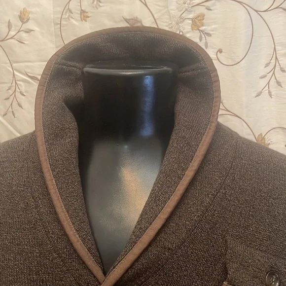 Viyella mens Button Down Sweater. NWOT